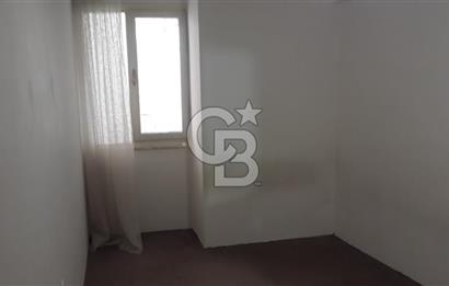 KARŞIYAKA ÇARŞININ GÖBEĞİNDE  2+1 KLASİK 80 m2 ARAKAT DAİRE