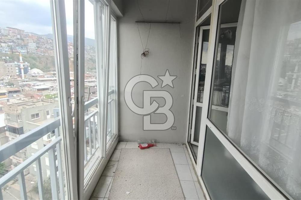 Bayraklı Tepekule'de Satılık 3+1 Site İçi Daire