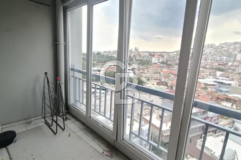 Bayraklı Tepekule'de Satılık 3+1 Site İçi Daire