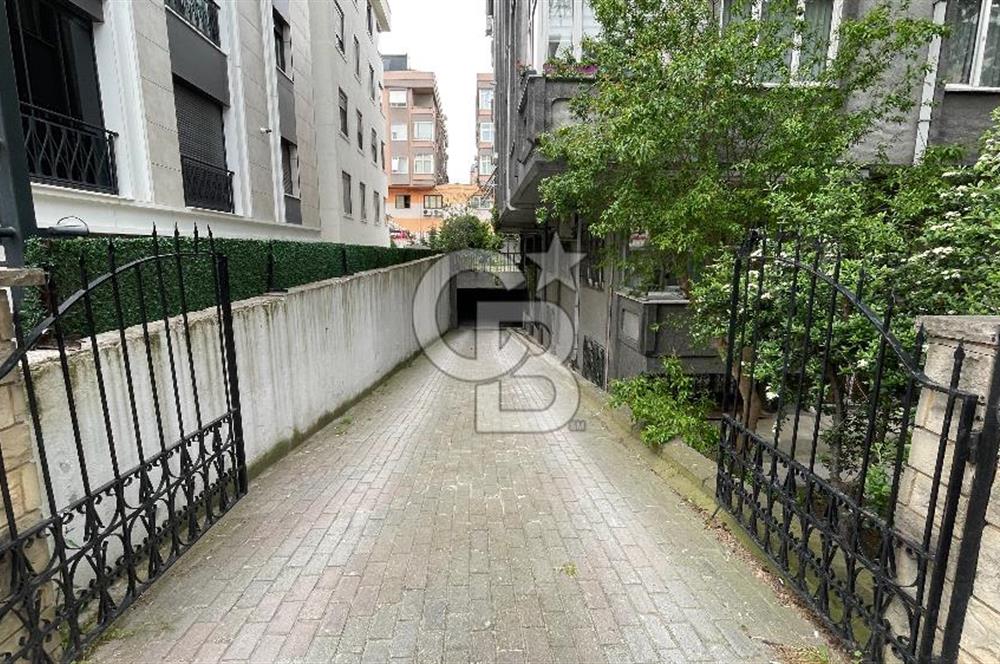Bahçelievler Mah izzettin Çalışlar Cad. 4+1 SATILIK Dublex