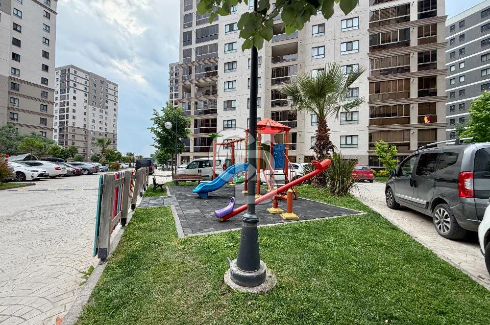 Prestij Hayat Evleri'nde Bakımlı Kiralık 3+1 Köşe Tip Daire