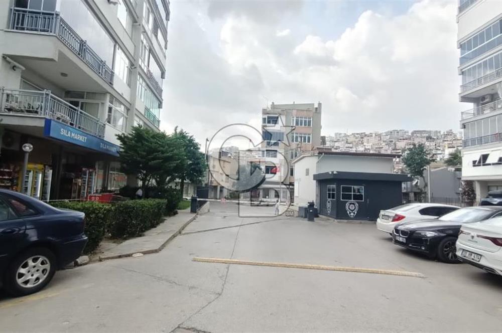 Bayraklı Tepekule'de Satılık 3+1 Site İçi Daire