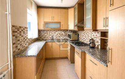 Güzelyalı'da 3+1 Otoparklı Satılık Yalı Dairesi