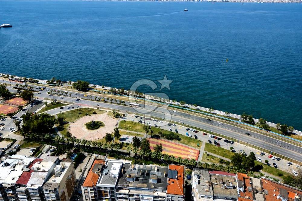 Güzelyalı'da 3+1 Otoparklı Satılık Yalı Dairesi
