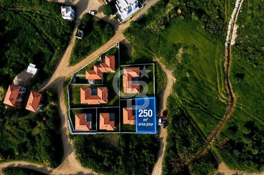Karaburun Bözköy'de 3+1 Satılık Havuzlu Villa