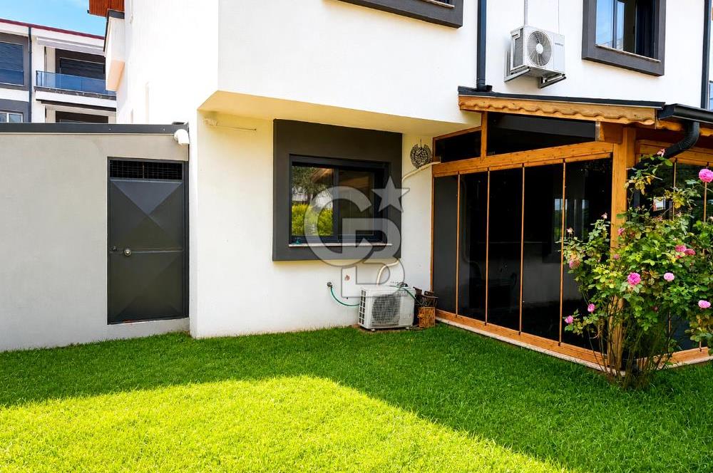Seferihisar Ürkmez'de Satılık 4+1 182 m2 Villa