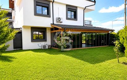 Seferihisar Ürkmez'de Satılık 4+1 182 m2 Villa