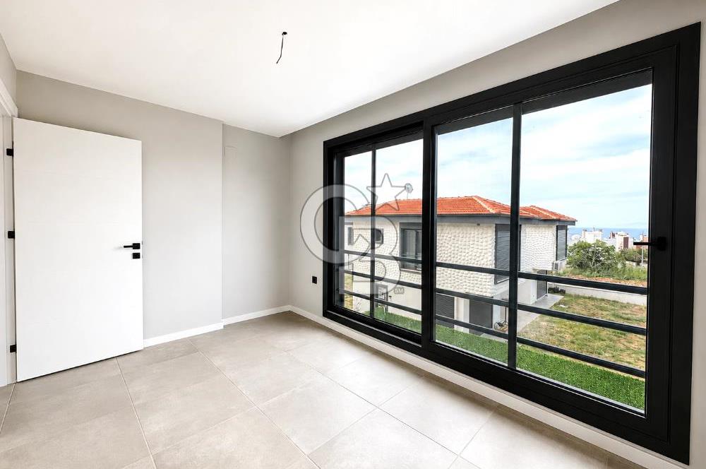 Karaburun Bözköy'de 3+1 Satılık Havuzlu Villa
