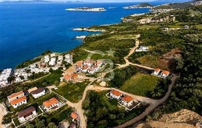 Karaburun Bözköy'de 3+1 Satılık Havuzlu Villa