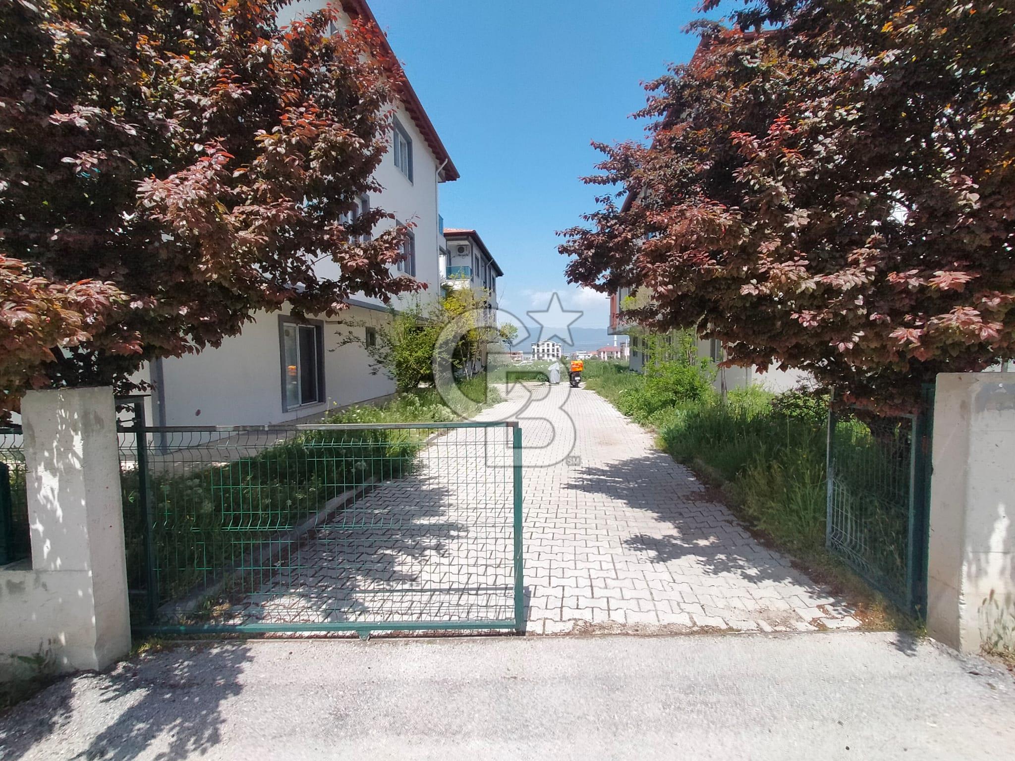 Site icinde kiralik eşyalı 1+1