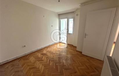 Karşıyaka Belediye Çarşı İzban Yakını Köşe 3+1 Kiralık Daire