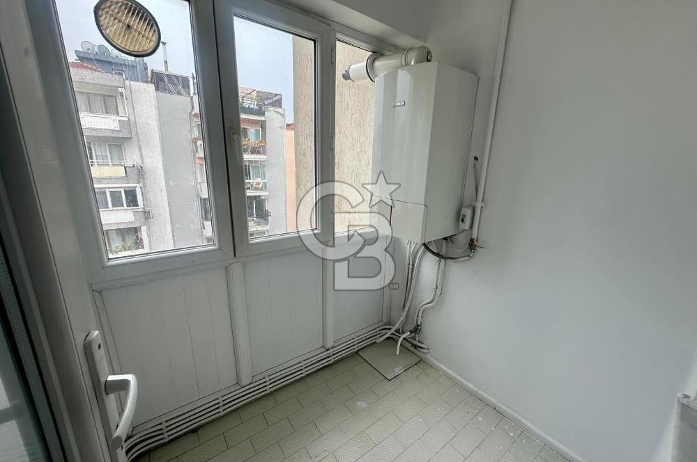 Karşıyaka Belediye Çarşı İzban Yakını Köşe 3+1 Kiralık Daire