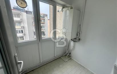 Karşıyaka Belediye Çarşı İzban Yakını Köşe 3+1 Kiralık Daire