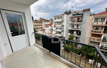Karşıyaka Belediye Çarşı İzban Yakını Köşe 3+1 Kiralık Daire