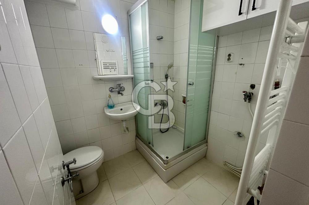 Karşıyaka Belediye Çarşı İzban Yakını Köşe 3+1 Kiralık Daire