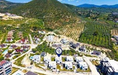 Ege Mahallesi'nde Akıllı Sistemli, Havuzlu 4+1 Villa
