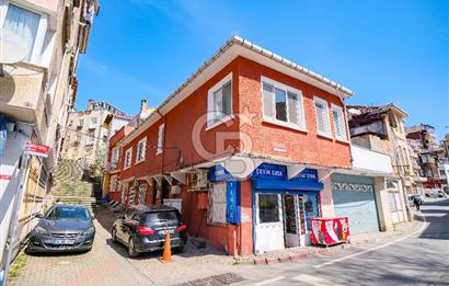 Sarıyer'de Full Deniz Manzaralı 2 Adet Satılık Yol Yalısı