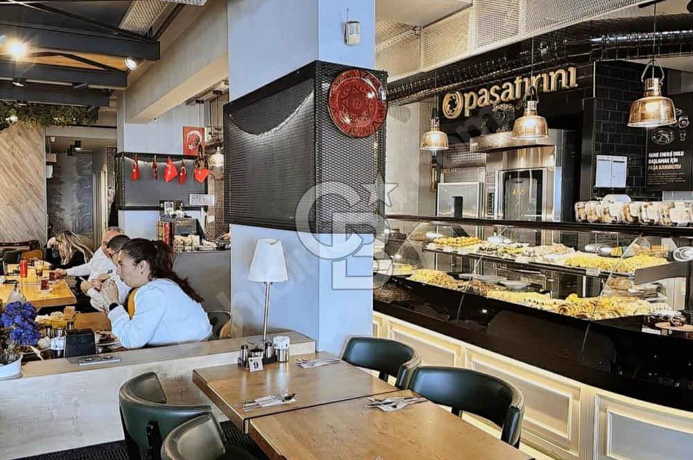 İzmir Alsancak 2. Kordon'da Önü Açık Köşe Konumlu Devren Kiralık