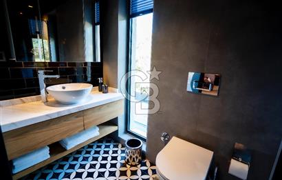 Çeşme Merkezde Eşyalı 1+1 Kiralık Dubleks Loft Daire