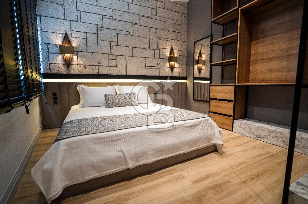 Çeşme Merkezde 1+1 Eşyalı Kiralık Havuzlu Daire