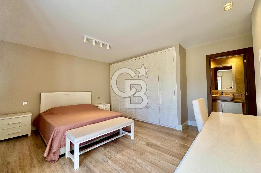 Alaçatı Göbenede 7+1 Müstakil Havuzlu Lüks Kiralık Villa