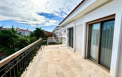 Alaçatı Göbenede 7+1 Müstakil Havuzlu Lüks Kiralık Villa