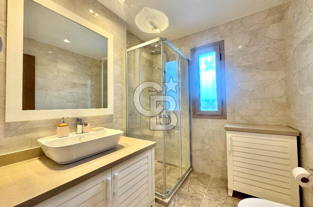 Alaçatı Göbenede 7+1 Müstakil Havuzlu Lüks Kiralık Villa