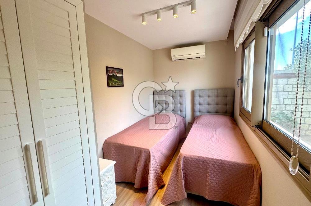 Alaçatı Göbenede 7+1 Müstakil Havuzlu Lüks Kiralık Villa
