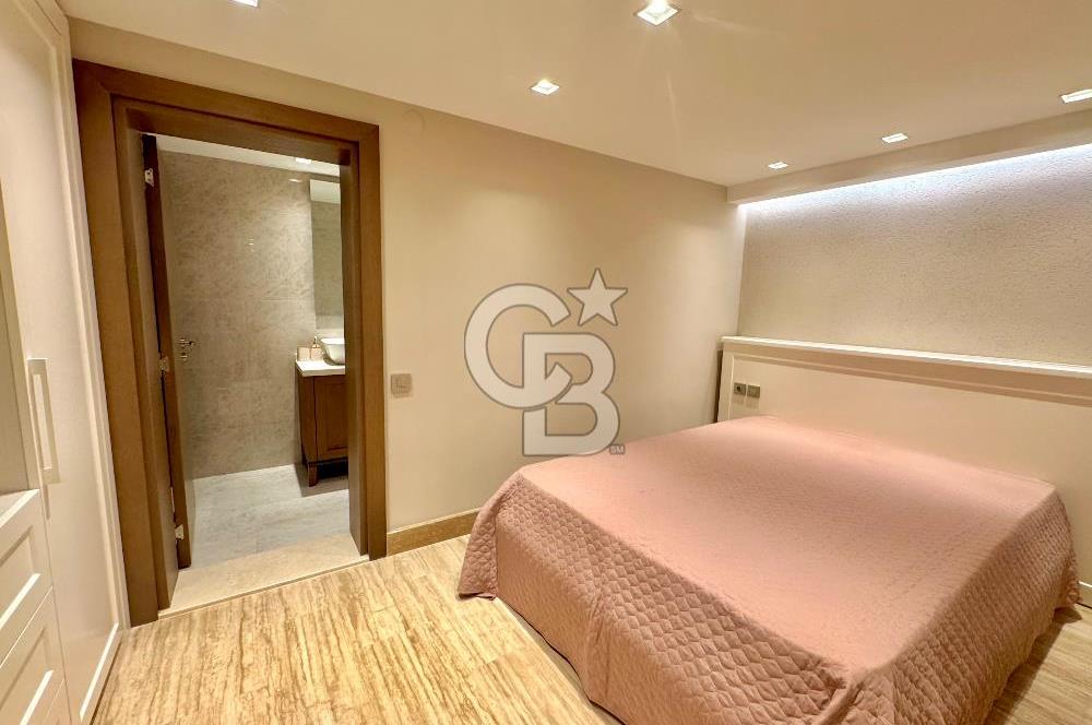Alaçatı Göbenede 7+1 Müstakil Havuzlu Lüks Kiralık Villa