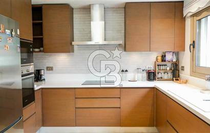 Alaçatı Göbenede 7+1 Müstakil Havuzlu Lüks Kiralık Villa