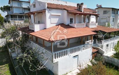 Seferihisar Akarca'da Panoramik Deniz Manzaralı 3+1 Villa