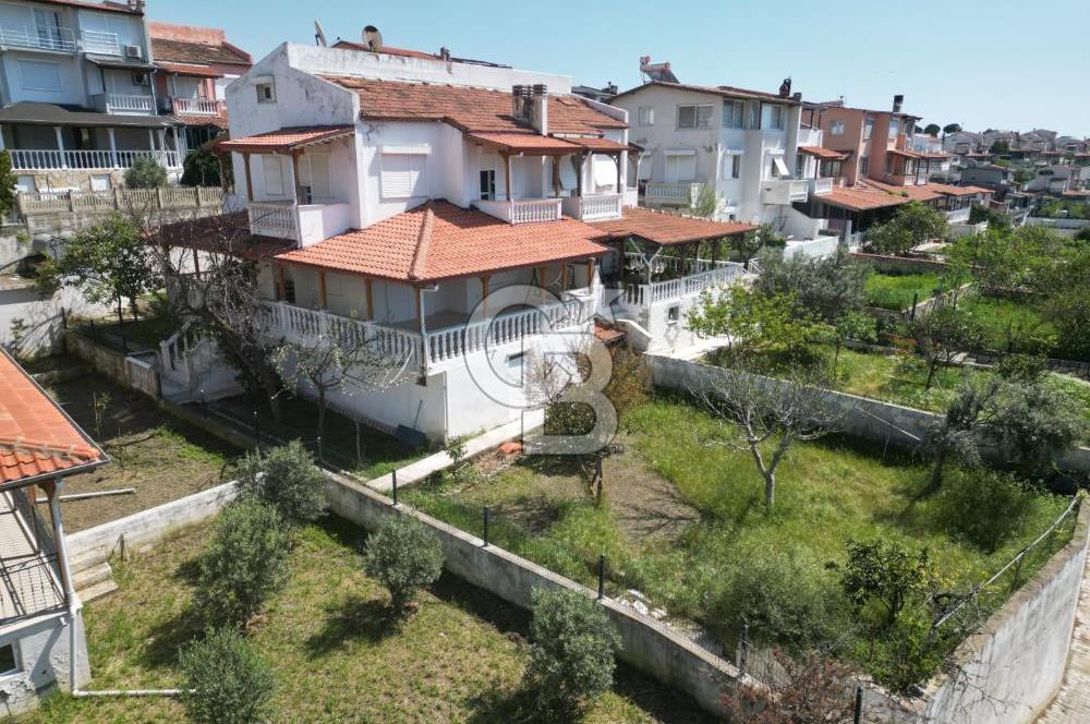 Seferihisar Akarca'da Panoramik Deniz Manzaralı 3+1 Villa