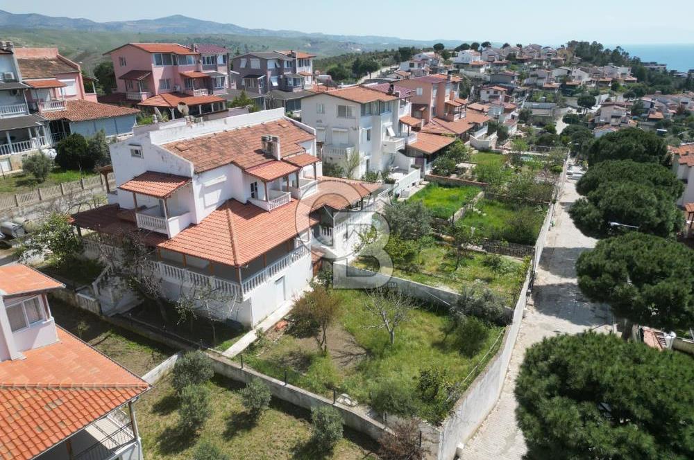 Seferihisar Akarca'da Panoramik Deniz Manzaralı 3+1 Villa