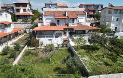 Seferihisar Akarca'da Panoramik Deniz Manzaralı 3+1 Villa