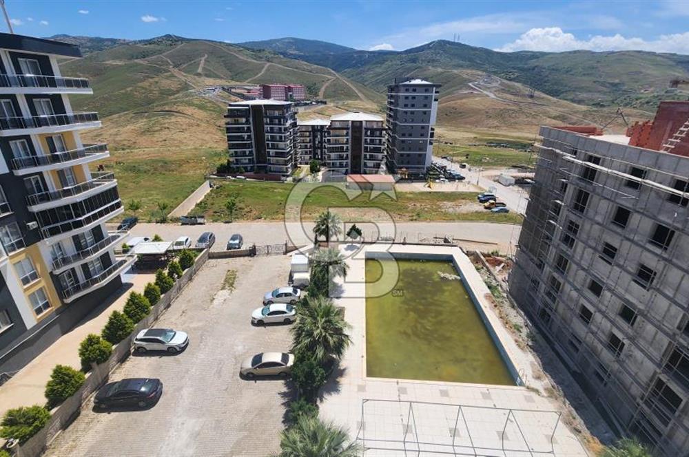 MENEMEN'DE DOĞA VE DENİZ MANZARALI SATILIK 3+1 DAİRE