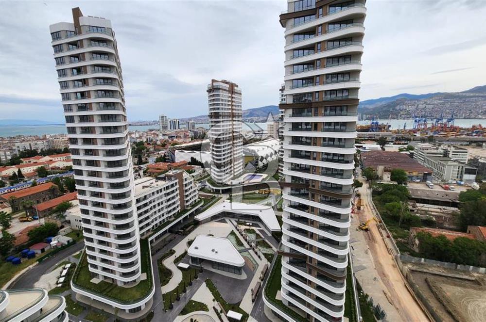 EVORA İZMİR'DE DENİZ MANZARALI SATILIK DAİRE