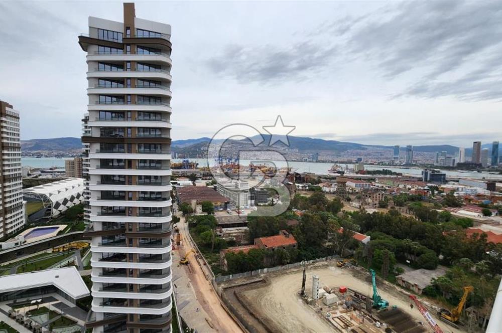 EVORA İZMİR'DE DENİZ MANZARALI SATILIK DAİRE
