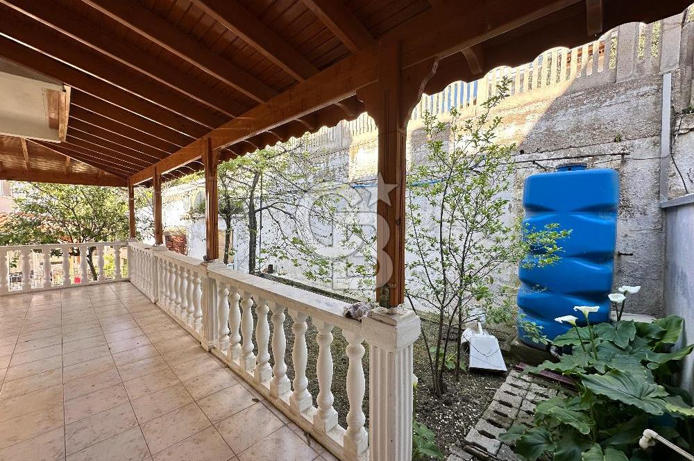 Seferihisar Akarca'da Panoramik Deniz Manzaralı 3+1 Villa