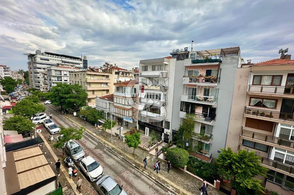 Karşıyaka Belediye Çarşı İzban Yakını Köşe 3+1 Kiralık Daire