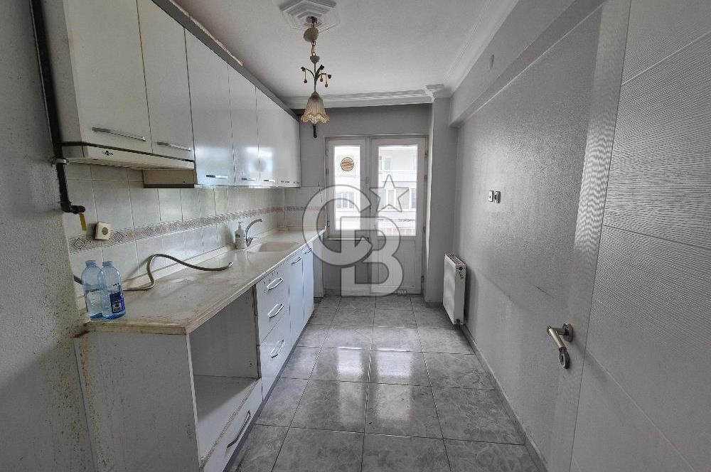 Beşevler  Bilginler Caddesi üzerinde Kiralık 3+1