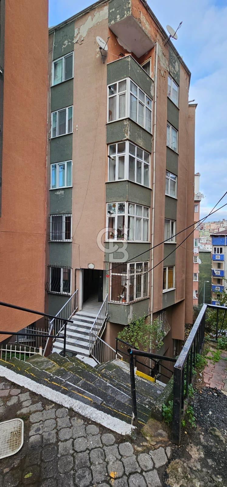 mecidiyeköy gülbaharda geniş 2+1 balkonlu satılık daire 