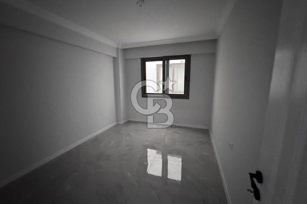 MURADİYE'DE CADDE ÜZERİ FERAH 2+1 SATILIK DAİRE