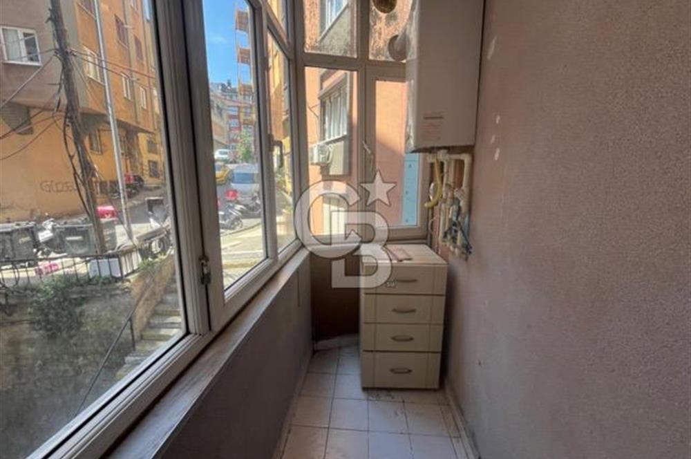 mecidiyeköy gülbaharda geniş 2+1 balkonlu satılık daire 
