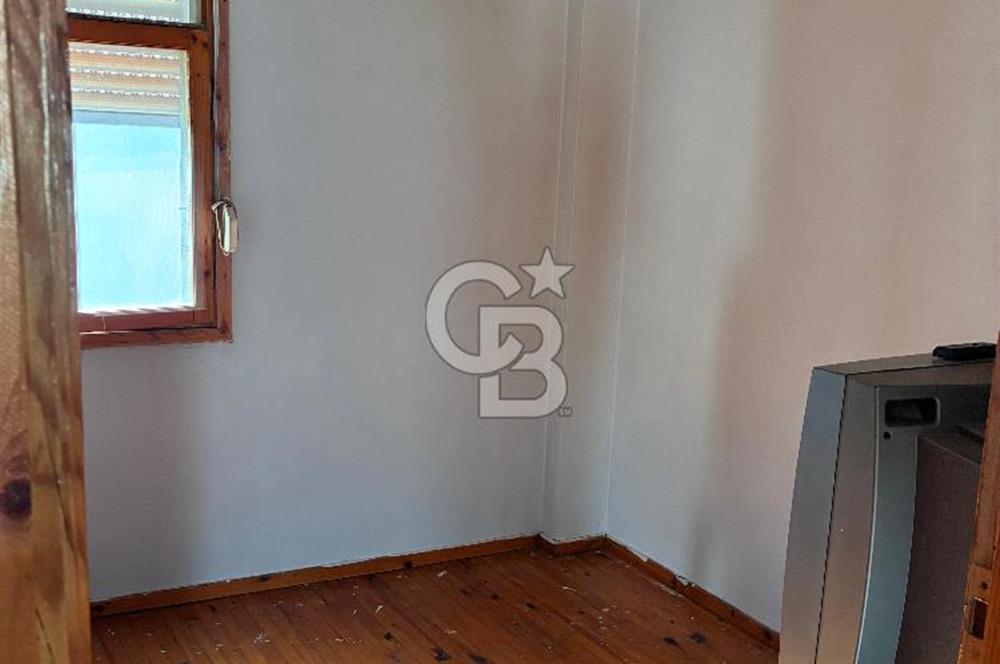 Yenifoça M.K.Atatürk Mah. Satılık 2+1 Açık Mutfak Daire