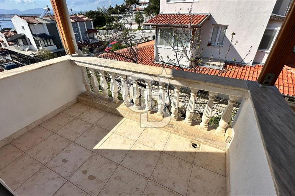 Seferihisar Akarca'da Panoramik Deniz Manzaralı 3+1 Villa