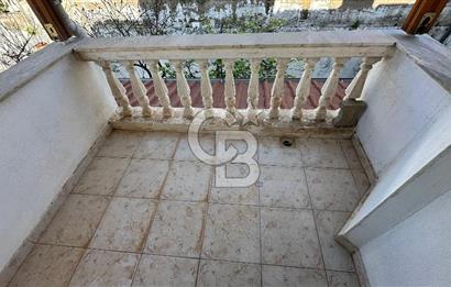 Seferihisar Akarca'da Panoramik Deniz Manzaralı 3+1 Villa
