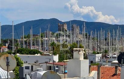 BODRUM YENİKÖY'DE MARİNA MANZARALI TİCARİ KULLANIMA UYGUN 2+1