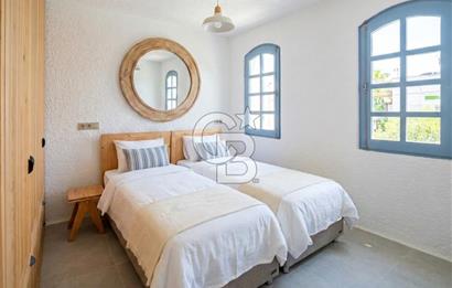 BODRUM YENİKÖY'DE MARİNA MANZARALI TİCARİ KULLANIMA UYGUN 2+1