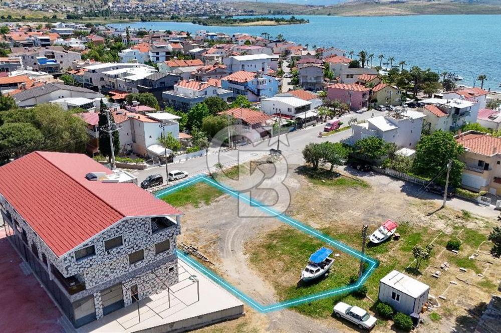 ALİAĞA ŞAKRAN'DA DENİZE 100 MT MESAFEDE 776 m² SATILIK ARSA