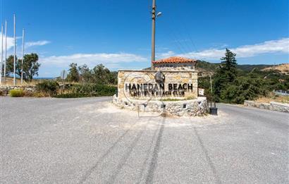 Foça Uluca Sitesinde Satılık Bahçeli 4+1 Villa